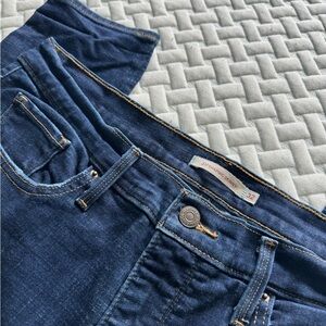 Distressed Levi’s 311